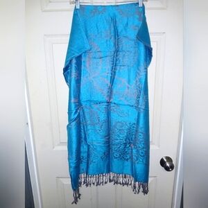 Victoria Harbour Scarve Turquoise and Gray